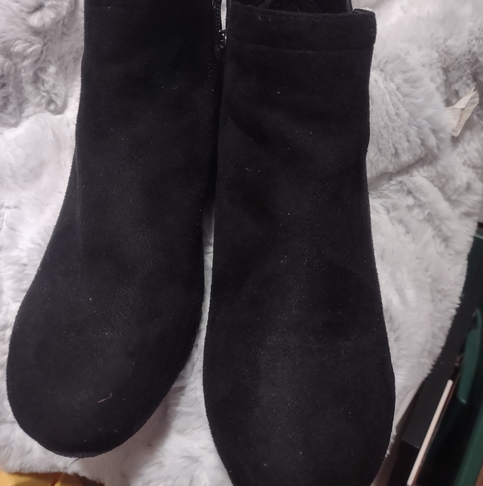 Marbella suede booties